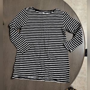 Old Navy Black and White Striped Long Sleeve Top